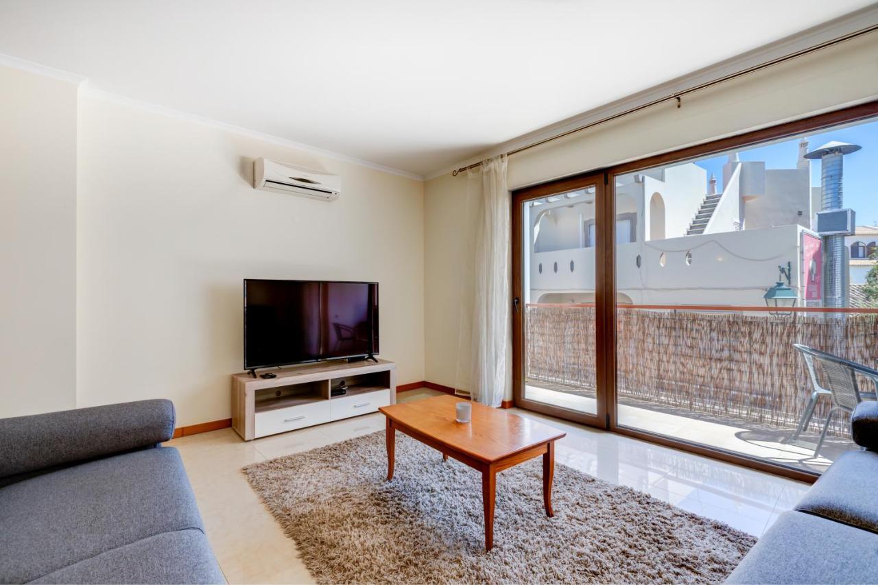 Two Bedroom Apartment With Rooftop Pool In Алвор Екстер'єр фото