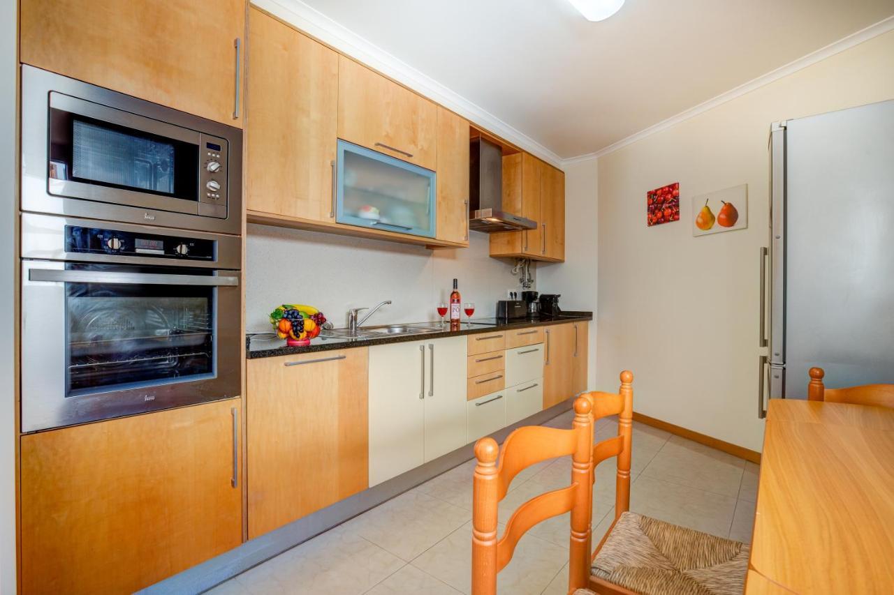 Two Bedroom Apartment With Rooftop Pool In Алвор Екстер'єр фото